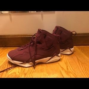 Jordan true flights burgundy